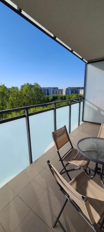Wellsituated 1 Bedroom Condo In Warsaw Freeparking Varsóvia Exterior foto